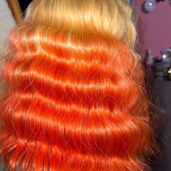 Orange lace front wig - Picture 2 of 5